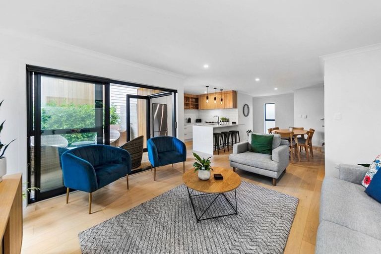 Photo of property in 125b Point Chevalier Road, Point Chevalier, Auckland, 1022