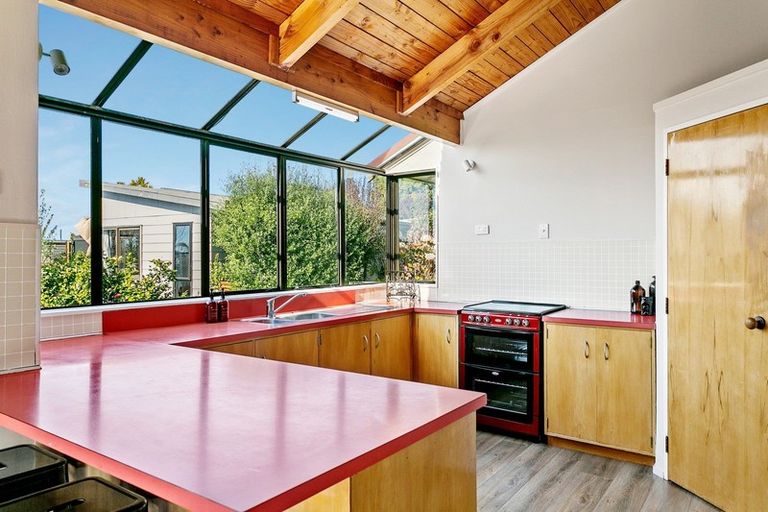 Photo of property in 24 Cherry Lane, Acacia Bay, Taupo, 3330