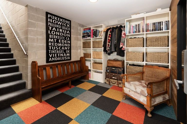 Photo of property in 60 Parkhill Road, Mellons Bay, Auckland, 2014