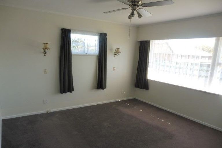 Photo of property in 19 Samuel Place, Queenwood, Hamilton, 3210