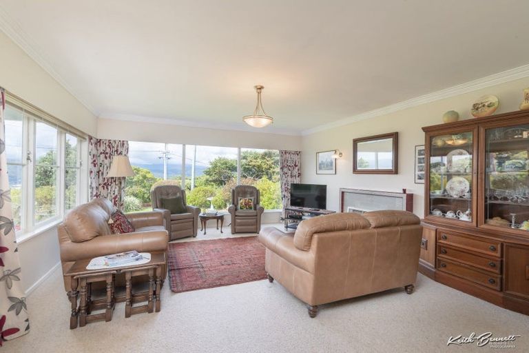 Photo of property in 39 Maungaraki Road, Korokoro, Lower Hutt, 5012