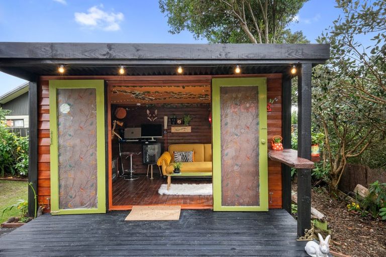 Photo of property in 28 Matenga Street, Waikanae, 5036