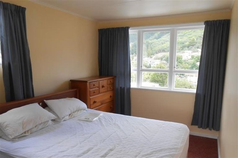 Photo of property in 8 Turkington Street, Tawa, Wellington, 5028