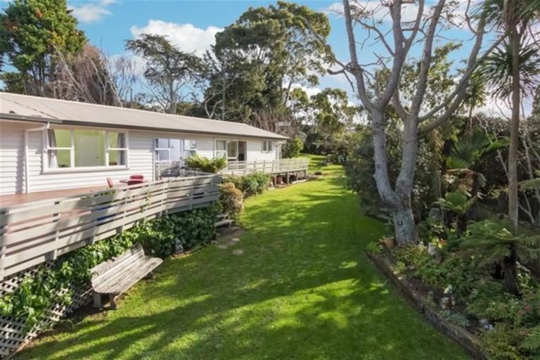 Photo of property in 22 Andrew Road, Howick, Auckland, 2010