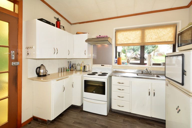 Photo of property in 25 Kaikorai Valley Road, Kaikorai, Dunedin, 9010