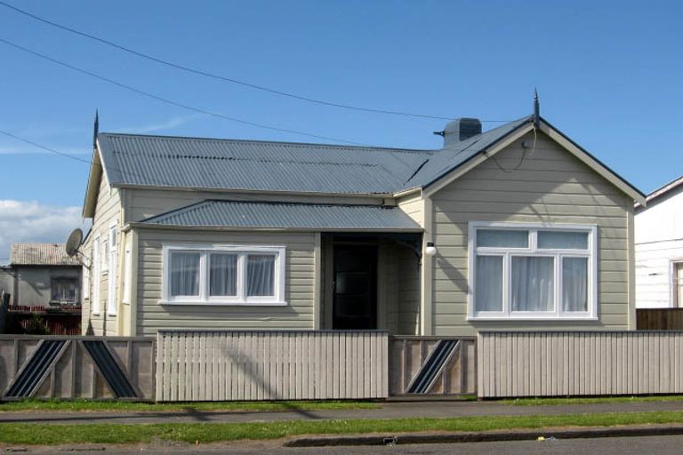 Photo of property in 14 Lowther Street, Whanganui, 4500