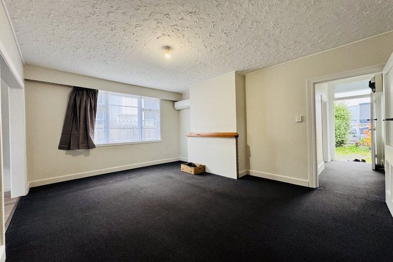 Photo of property in 28 Shakespeare Road, Waltham, Christchurch, 8023