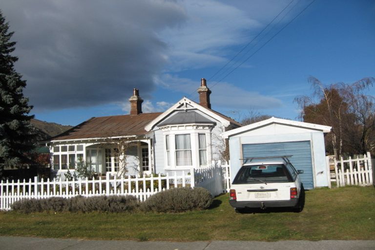 Photo of property in 6 Ray Street, Cromwell, 9310