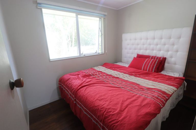 Photo of property in 1/139 Spinella Drive, Bayview, Auckland, 0629