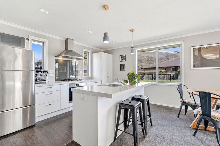 Photo of property in 40 West Meadows Drive, Wanaka, 9305