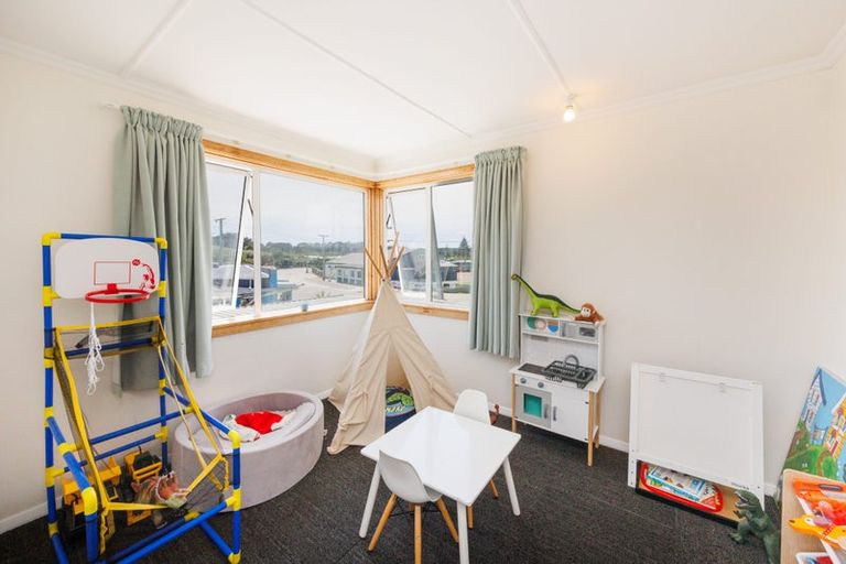 Photo of property in 4 Hunia Terrace, Himatangi Beach, Foxton, 4891