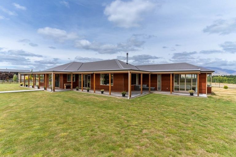 Photo of property in 15 The Drive, Twizel, 7999
