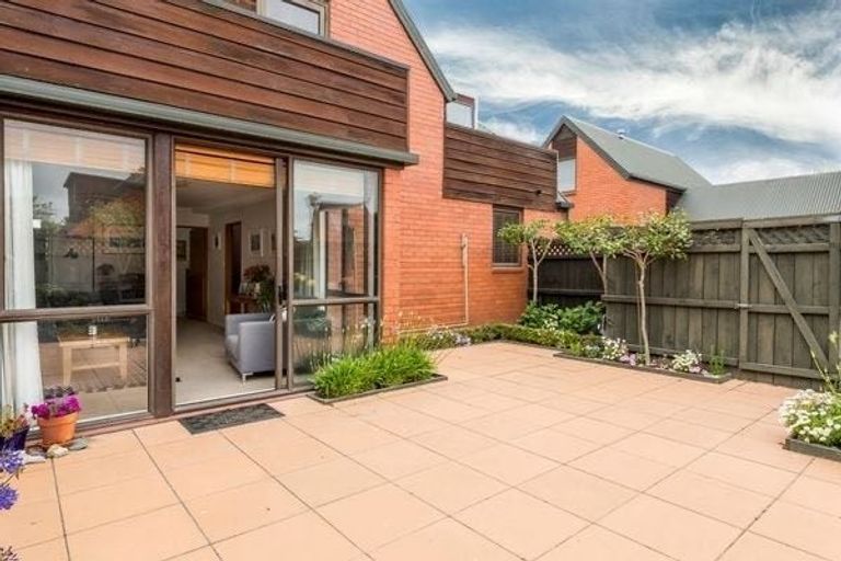 Photo of property in 7/37 Cornwall Street, St Albans, Christchurch, 8014