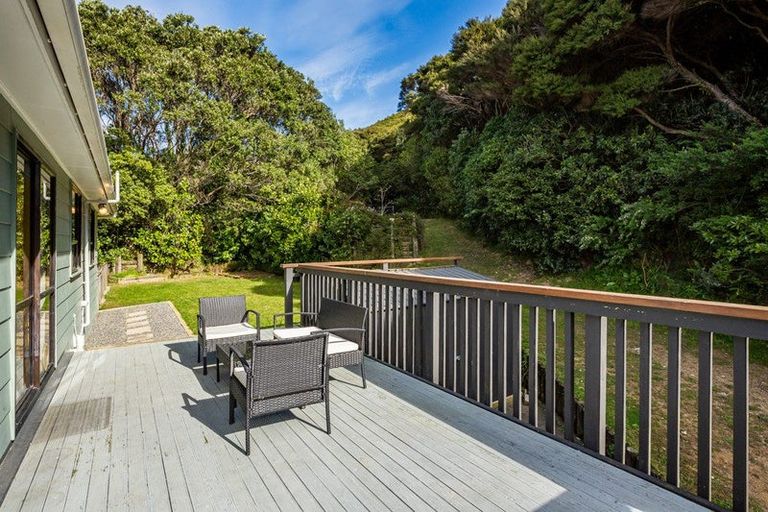 Photo of property in 14 Longitude Place, Whitby, Porirua, 5024