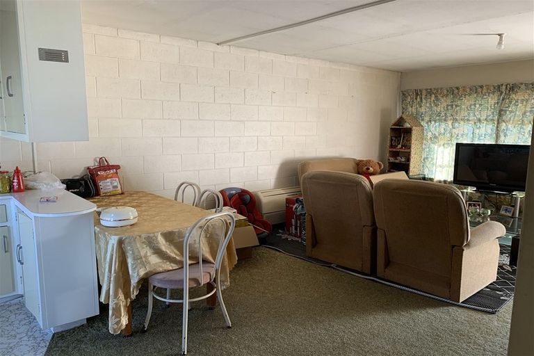 Photo of property in 2/11 Division Street, Riccarton, Christchurch, 8041