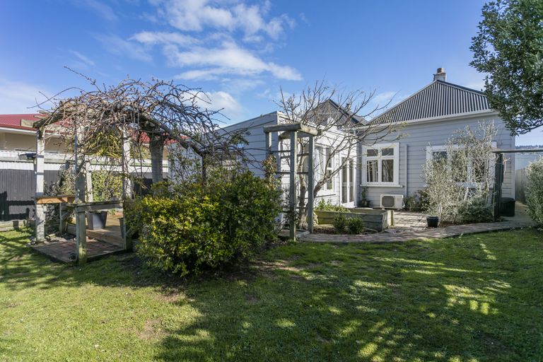 Photo of property in 21 Plunket Street, Saint Kilda, Dunedin, 9012