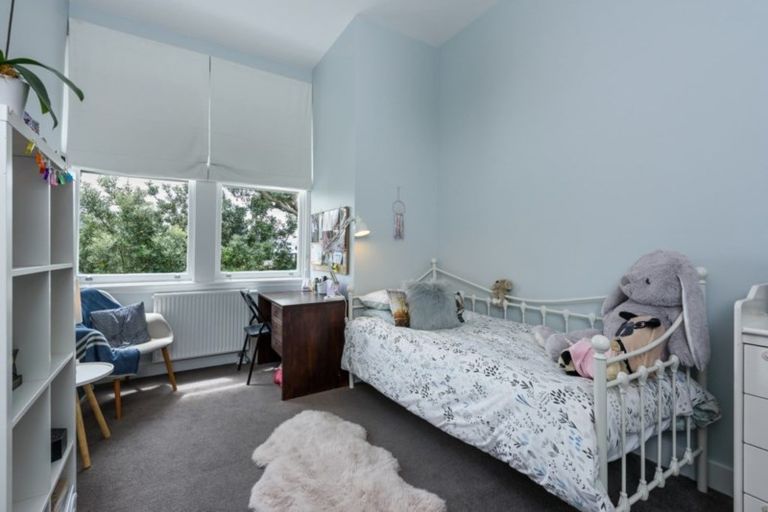 Photo of property in 11 Upper Bourke Street, Kilbirnie, Wellington, 6022