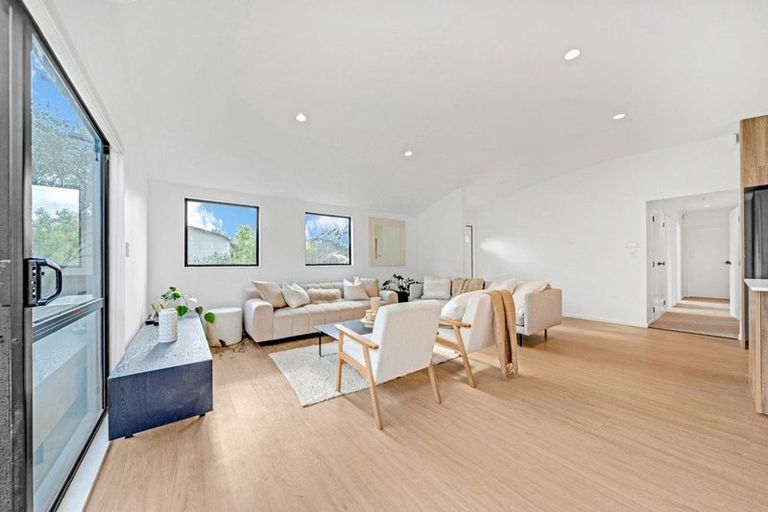 Photo of property in 36a Zefiro Drive, Massey, Auckland, 0614