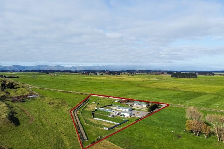Photo of property in 140 Lake Road, Himatangi, Foxton, 4891