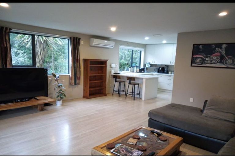 Photo of property in 1 Knight Street, Oxford, 7430