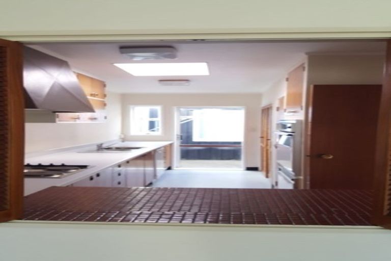 Photo of property in 2/78 Kitchener Road, Milford, Auckland, 0620