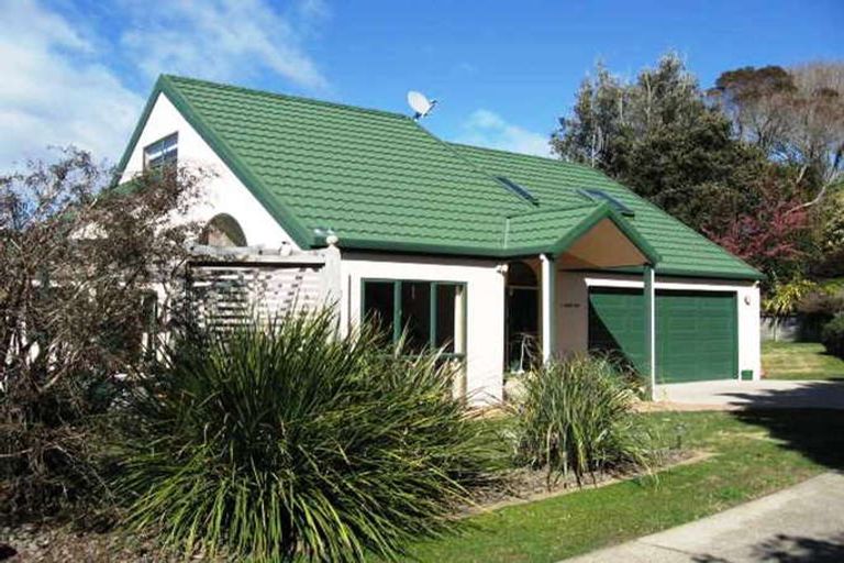 Photo of property in 1 Orchid Rise, Whakatane, 3120