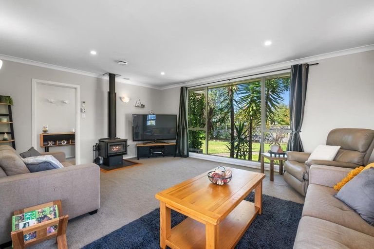 Photo of property in 49 Konene Street, Utuhina, Rotorua, 3015
