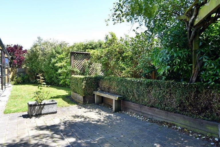 Photo of property in 11 Sunbeam Place, Halswell, Christchurch, 8025