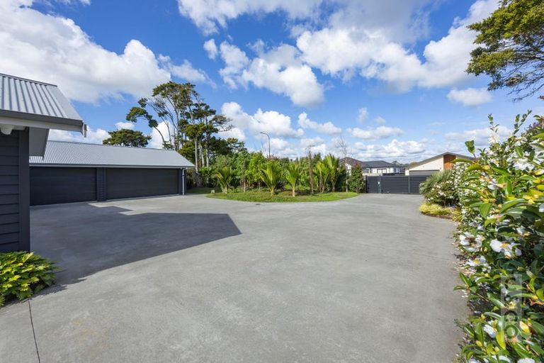 Photo of property in 212 Matua Road, Kumeu, 0810