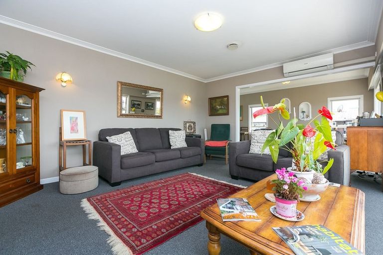 Photo of property in 98 Ngamotu Road, Spotswood, New Plymouth, 4310