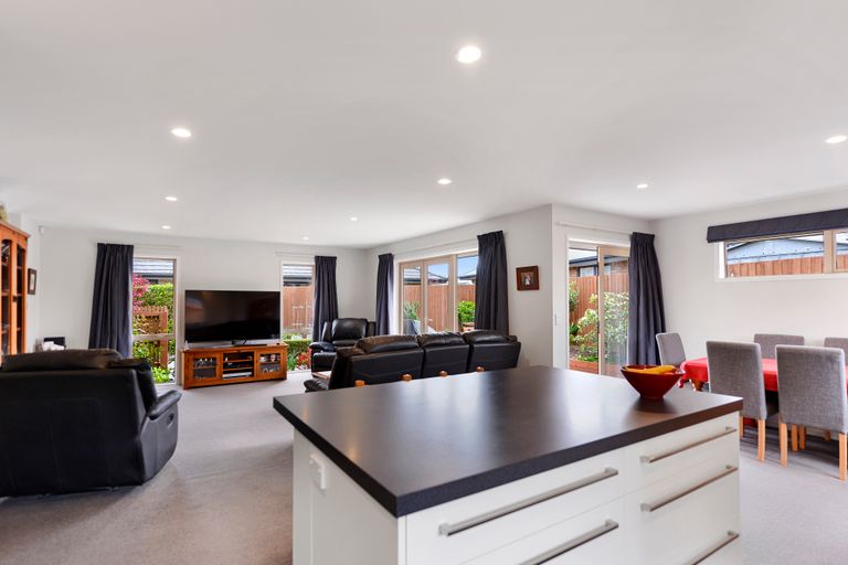 Photo of property in 5 Harston Place, Wigram, Christchurch, 8042