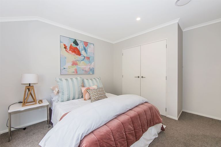 Photo of property in 73 Madison Terrace, Silverdale, 0932