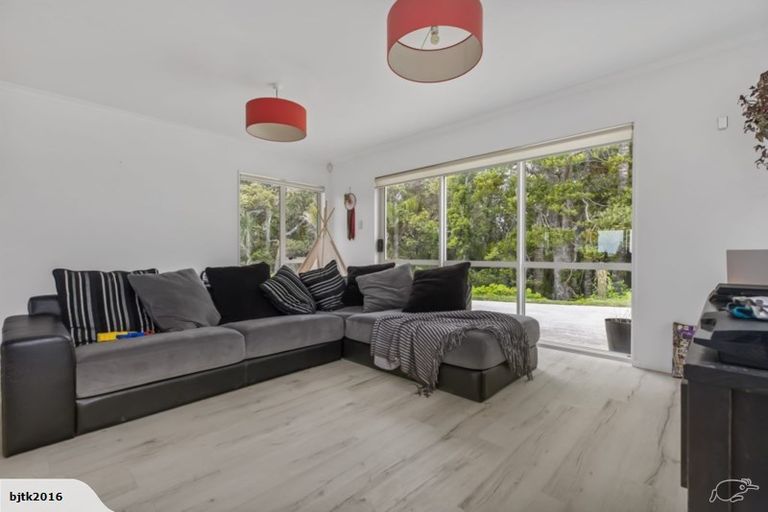 Photo of property in 79 Tender Road, Dairy Flat, Albany, 0794