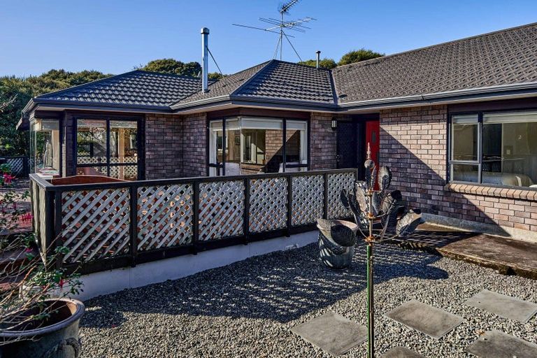 Photo of property in 26 Musket Lane, Whitby, Porirua, 5024