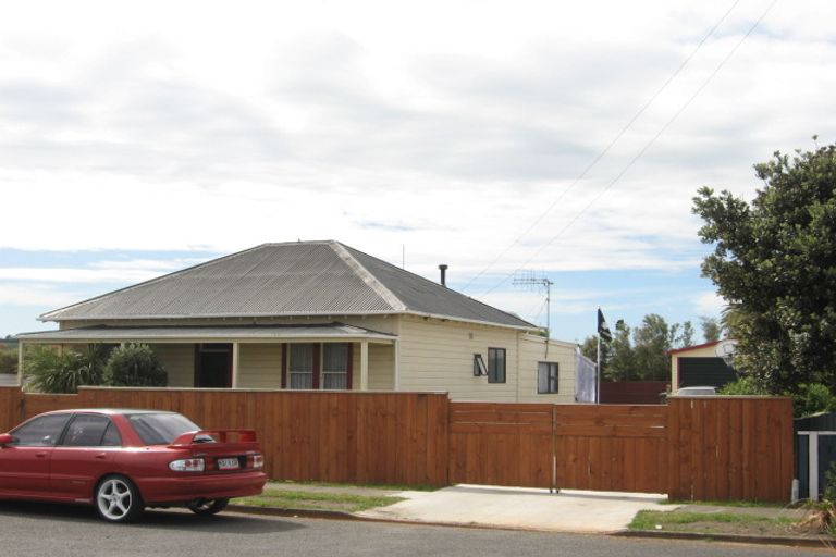 Photo of property in 3 Anson Street, Gonville, Whanganui, 4500