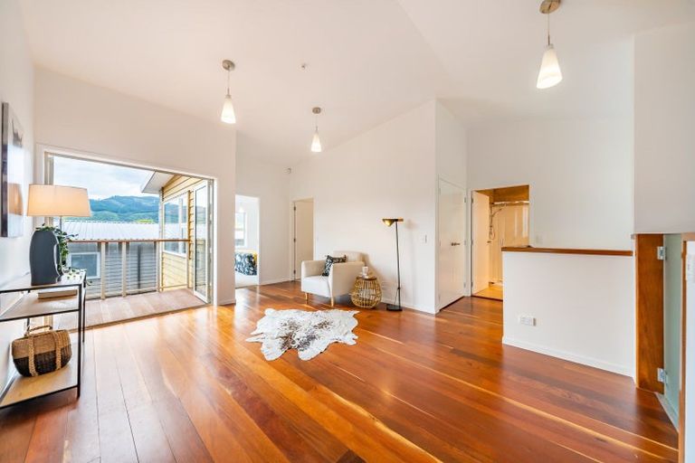 Photo of property in 74f Heretaunga Square, Silverstream, Upper Hutt, 5019