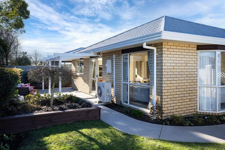 Photo of property in 2 Cunningham Place, Halswell, Christchurch, 8025
