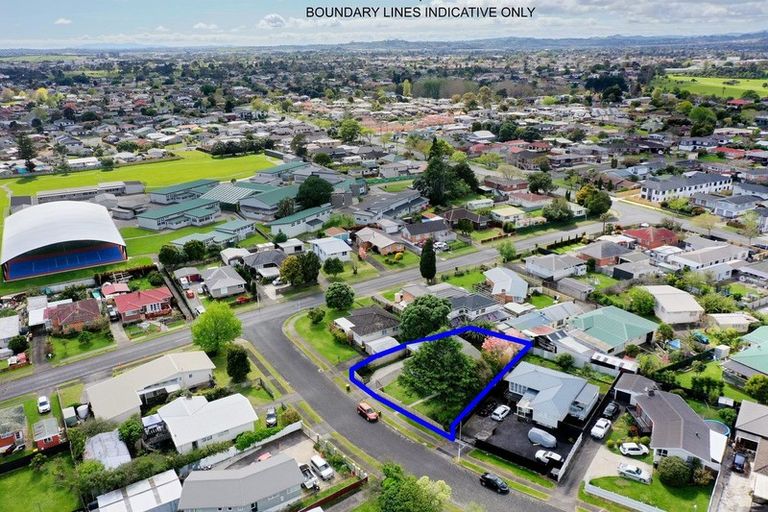 Photo of property in 4 Walden Place, Mangere East, Auckland, 2024