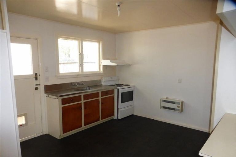 Photo of property in 2/129 Geraldine Street, Edgeware, Christchurch, 8013