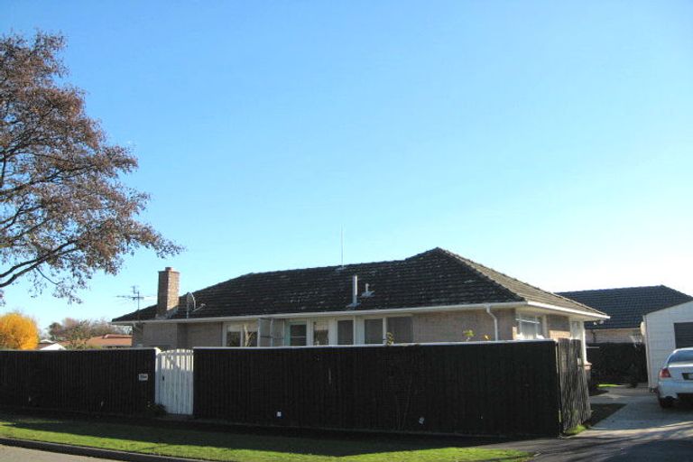 Photo of property in 39 West-watson Avenue, Hillmorton, Christchurch, 8025