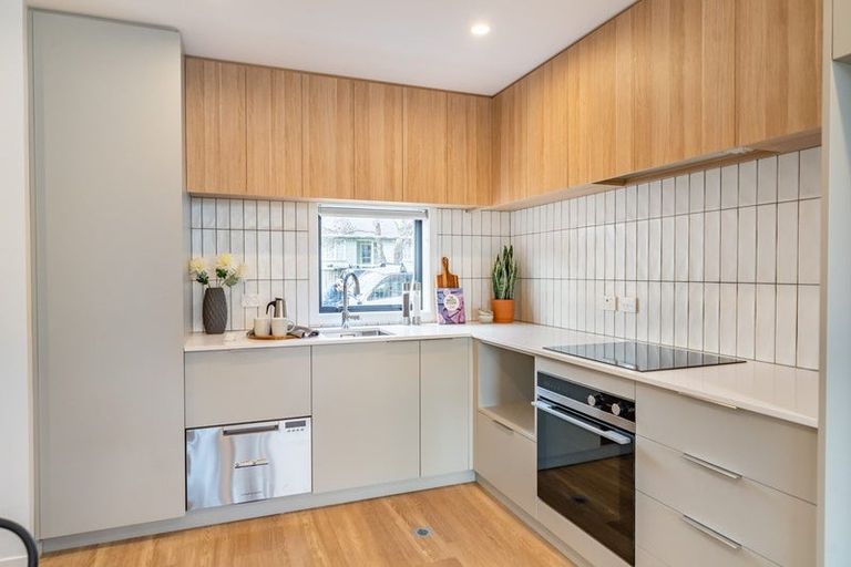 Photo of property in 10/1 Rimu Street, Naenae, Lower Hutt, 5011