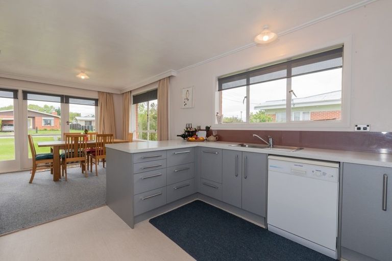 Photo of property in 22 Fraser Avenue, Ranfurly, 9332