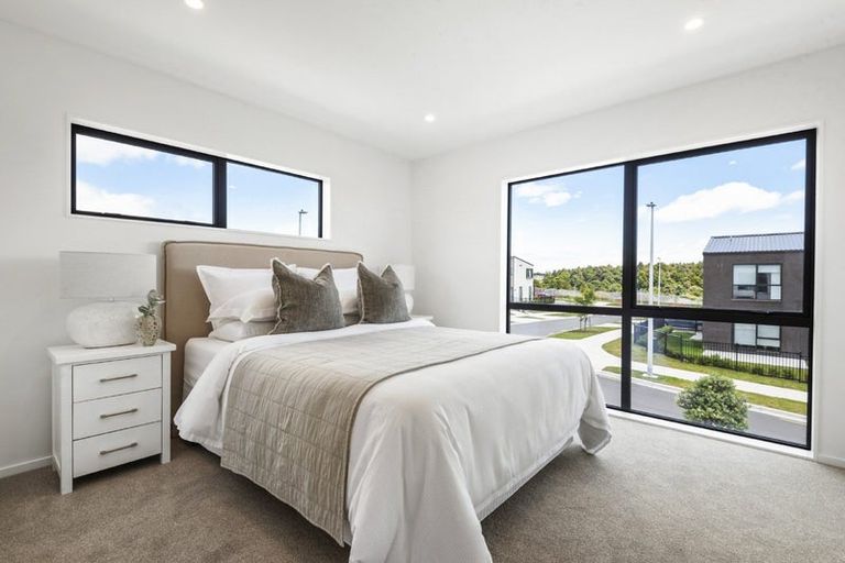 Photo of property in 3 Rautahi Street, Flat Bush, Auckland, 2019