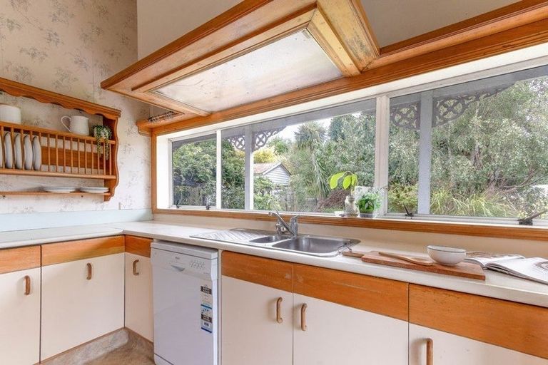 Photo of property in 16 Toia Street, Marton, 4710