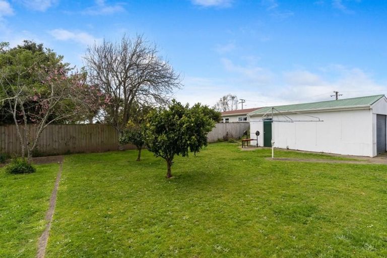 Photo of property in 21 Cornwall Street, Levin, 5510