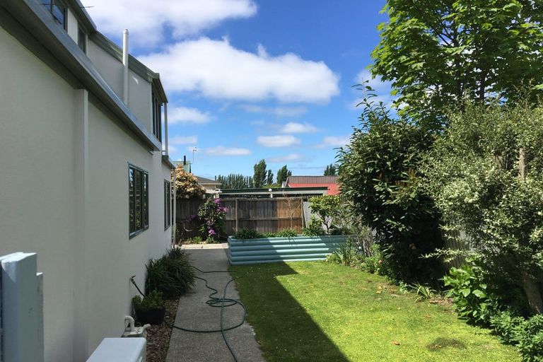 Photo of property in 154a Main North Road, Papanui, Christchurch, 8052