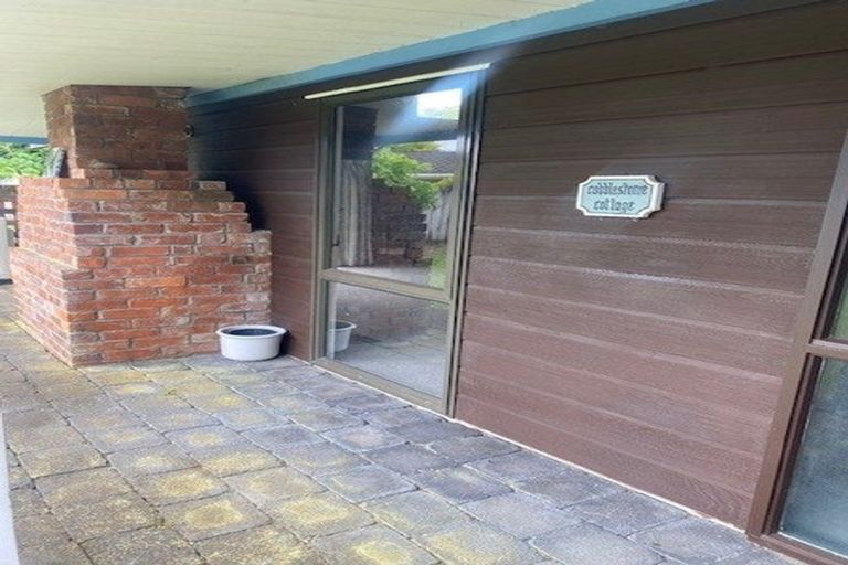 Photo of property in 295 Mangorei Road, Merrilands, New Plymouth, 4312