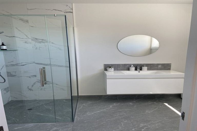 Photo of property in 83 Seatoun Heights Road, Seatoun, Wellington, 6022