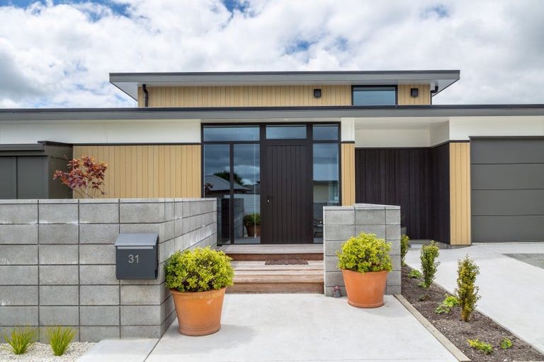 Photo of property in 31 Tarata Grove, Lansdowne, Masterton, 5810
