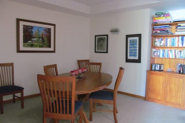 Photo of property in The Sands Apartments, 16/47 The Strand, Takapuna, Auckland, 0622